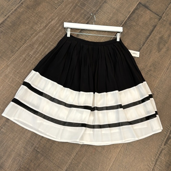 NWT NICOLE MILLER SKIRT SIZE 6 - Picture 15 of 16